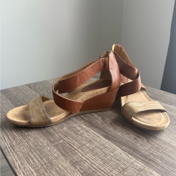 EuroSOFT by Sofft Stylish Sandals with Brown and Tan Straps - Picture 9 of 11